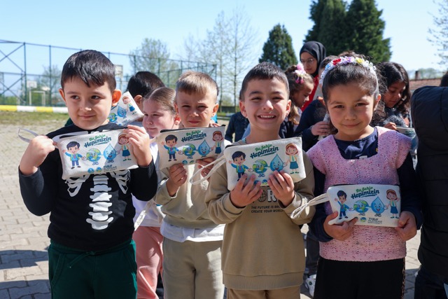 Sakarya'da 500 öğrenciye ‘Su Müfettişi’ unvanı verildi