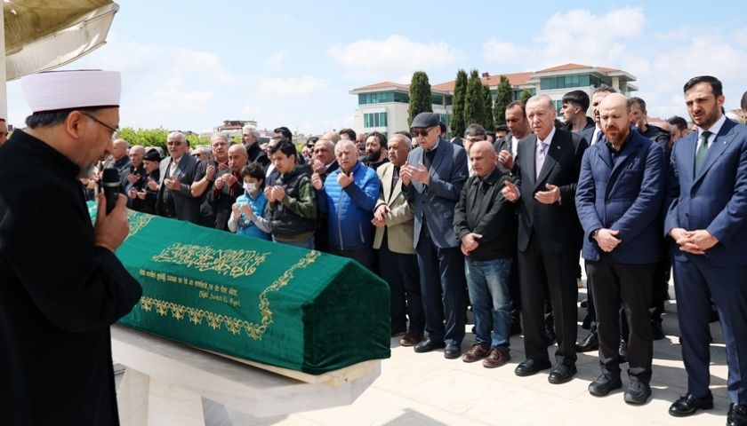 Başkan Erdoğan, vefat eden Arapça öğretmeninin cenaze törenine katıldı