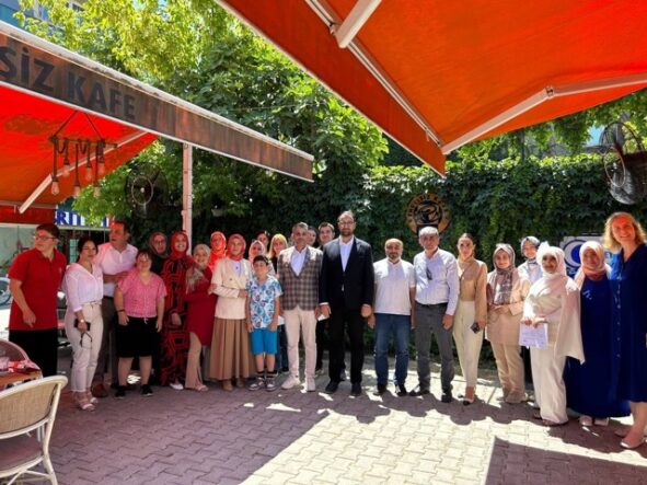 Sakarya’da engelsiz iletişime bir adım daha: İşaret dili kursu tamamlandı