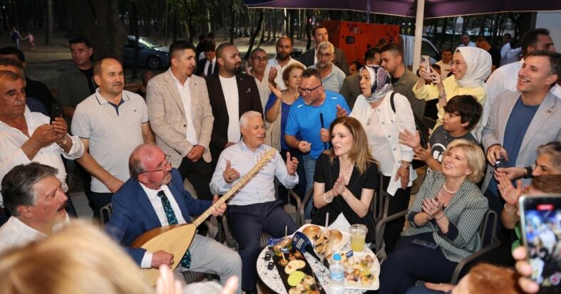 B Kafe’nin 9. şubesi Emek’te hizmete açıldı