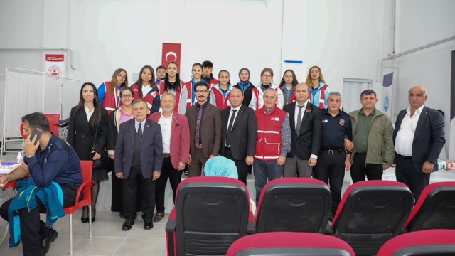 Ferizli’de kan bağışı kampanyasına yoğun ilgi