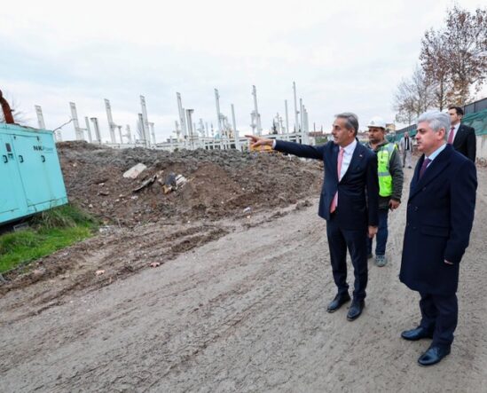 Sakarya Büyükşehir Belediye Başkanı Alemdar ve Vali Doğan, Bilim Merkezi’ni inceledi