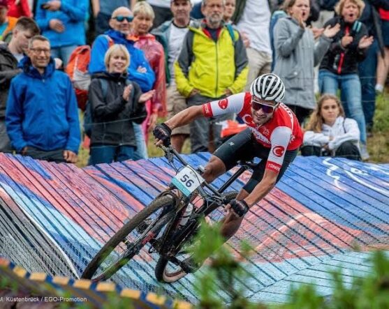 Sakarya BB PRO Team, 2026 sezonu öncesi sporcu ve teknik kadrosunu açıkladı