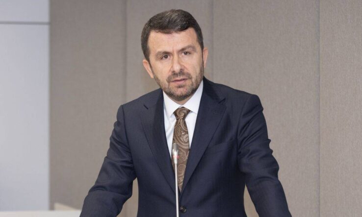 Çay: Akademik camianın birikimi ile basının sahadaki tecrübesini buluşturmalıyız