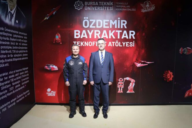 Alper Gezeravcı, Bursa Teknik Üniversitesi’nde Öğrencilerin TEKNOFEST Projelerini Değerlendirdi