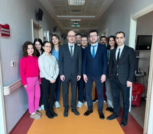 Balıkesir Üniversitesi Hastanesi’nde BAHA Ameliyatı İle İşitme Kaybı Olan Hastalara Modern Tedavi Uygulandı