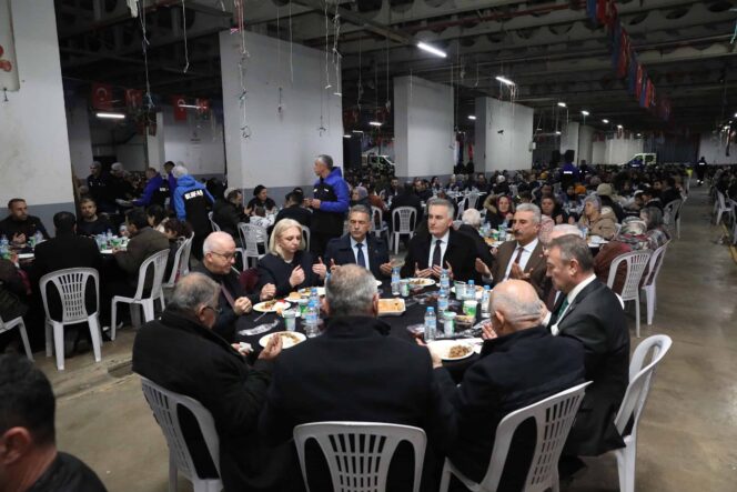 Bursa Büyükşehir Belediyesi Gemlik'te İftar Programı ile Ramazan'ın Manevi Atmosferini Yaşattı