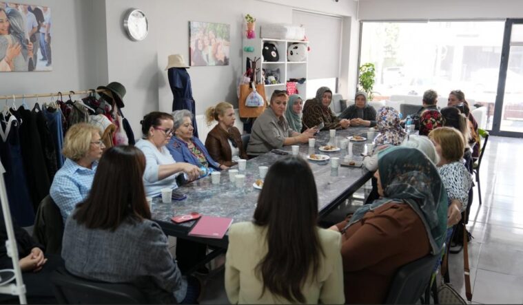 Tekirdağ Büyükşehir Belediyesi'nden Kadınlara Sağlık Eğitimi Sertifika Programı Tamamlandı