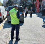 Balıkesir Büyükşehir Belediyesi Kaldırım ve Duraklardaki Park İhlallerine Karşı Denetimlerini Sürdürüyor